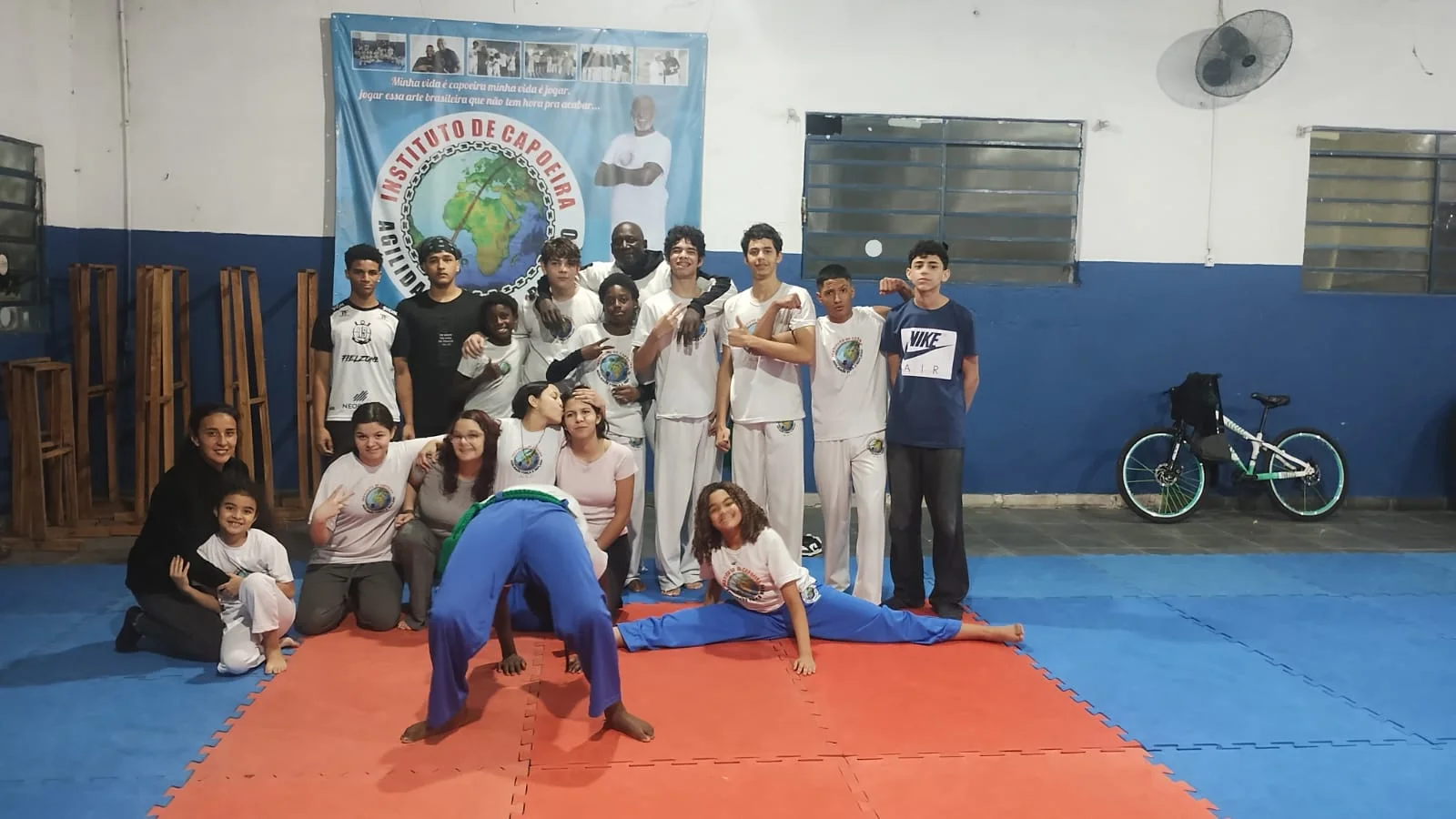 CAPOEIRA